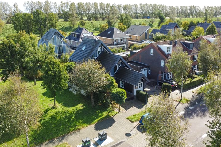 Foto 64 van Glenn Millerlaan 34