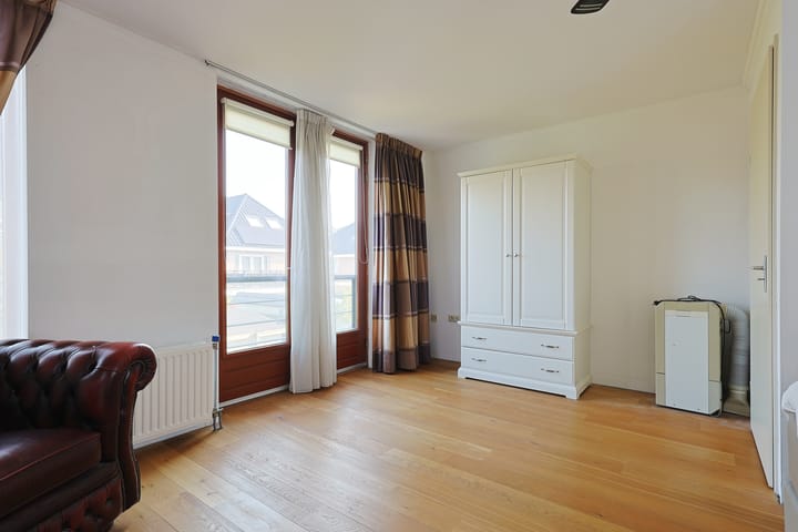 Foto 45 van Glenn Millerlaan 34