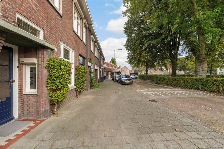 View photo 55 of Jacob van Campenstraat 15