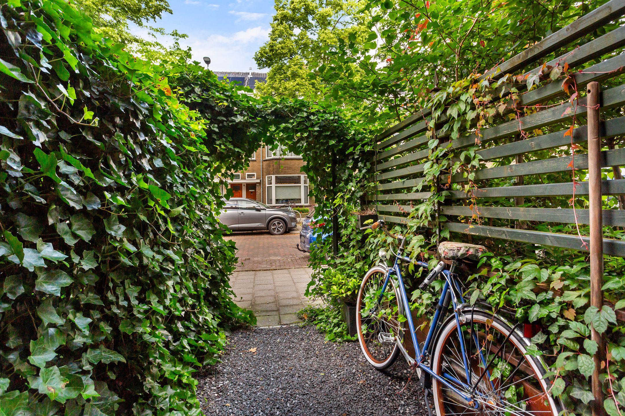 Photo 3 of Adriaen van der Doeslaan 35-B