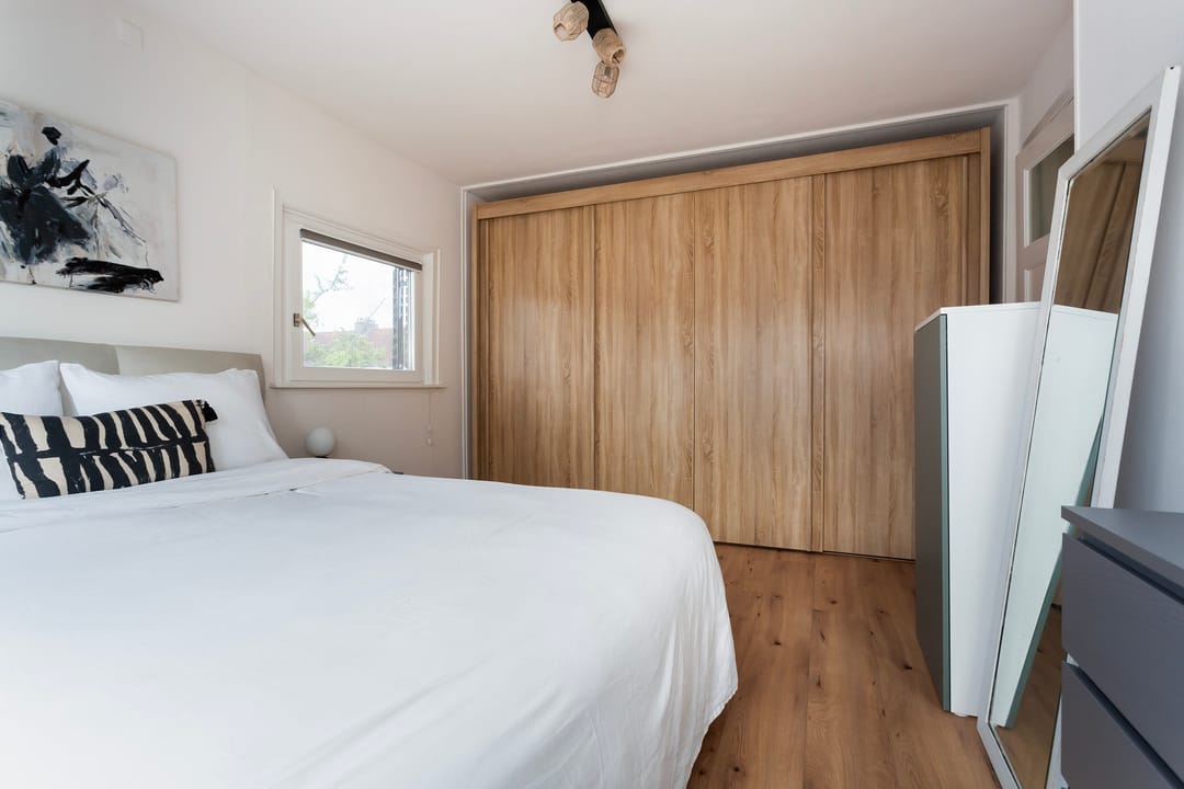 Photo 16 of Adriaen van der Doeslaan 35-B