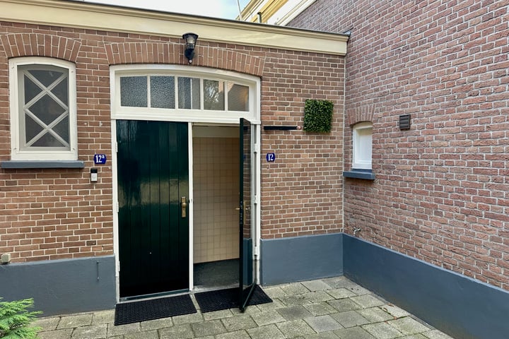 Bekijk foto 2 van Hogestraat 12