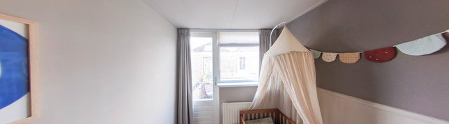 Bekijk 360° foto van Slaapkamer van Floresstraat 22