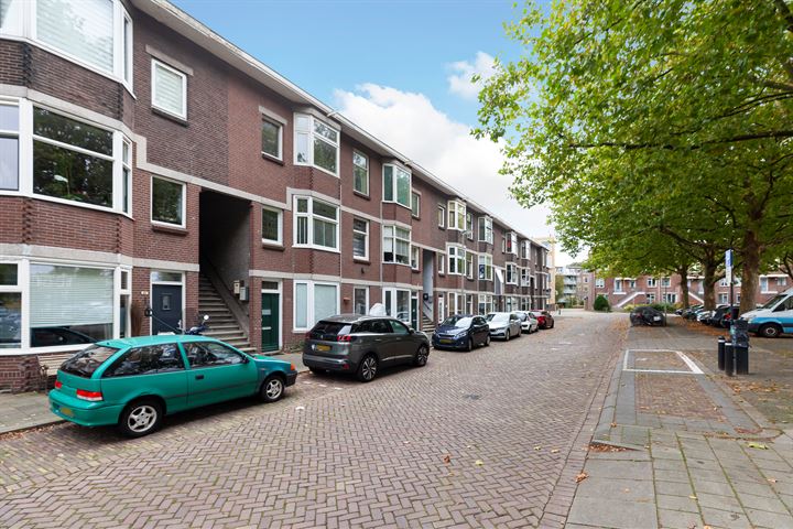 Bekijk foto 32 van dr. Abraham Kuyperstraat 69