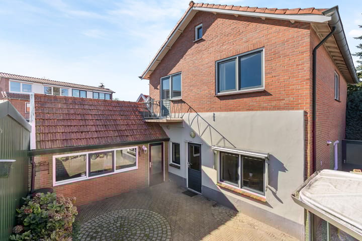 Foto 18 van Trompstraat 3