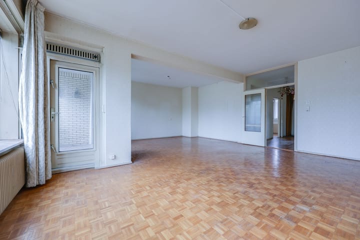 Foto 11 van Beneluxlaan 46