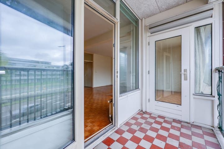 Foto 19 van Beneluxlaan 46