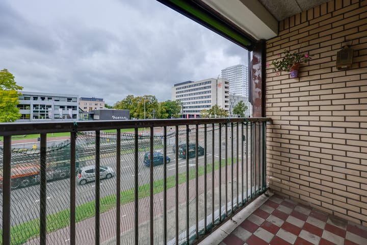 Foto 23 van Beneluxlaan 46