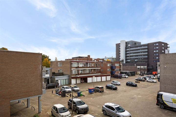 View photo 14 of Notaris Oostingstraat 41