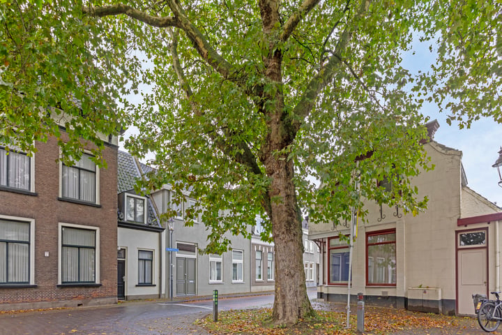 View photo 54 of Raadhuisstraat 49