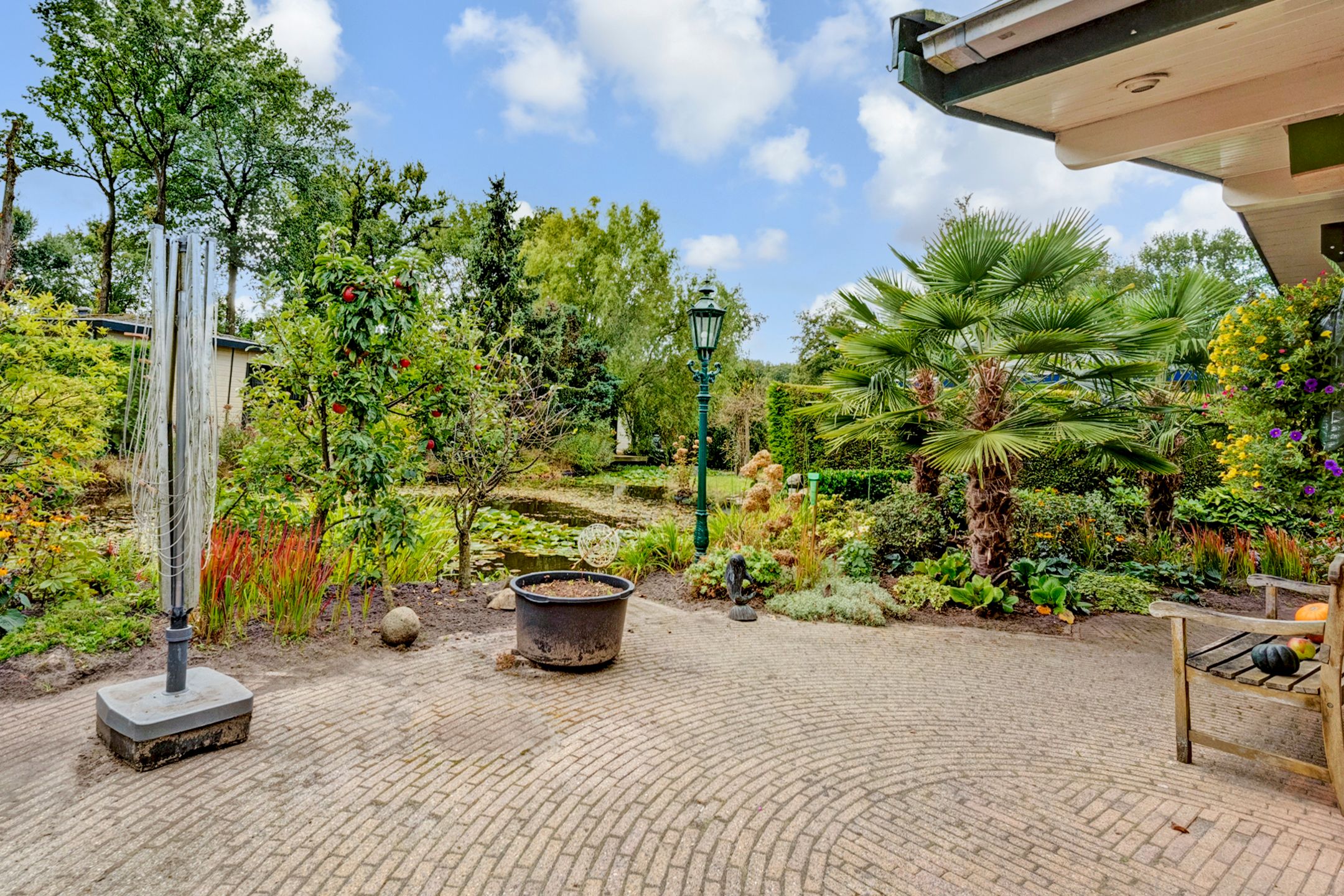 Foto 27 van Coevorderweg 27-067