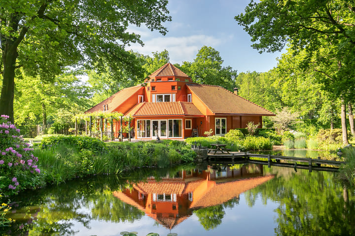 Photo 1 of Rector Nuijtsstraat 11