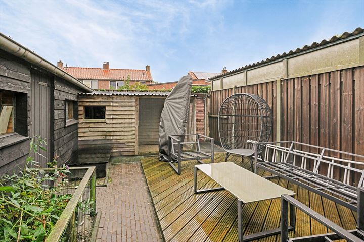 View photo 27 of Beatrixstraat 65