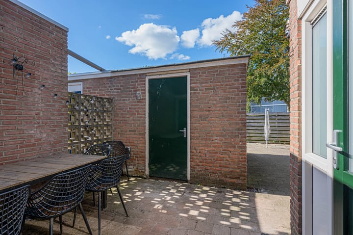 Photo 32 of Troelstrastraat 20