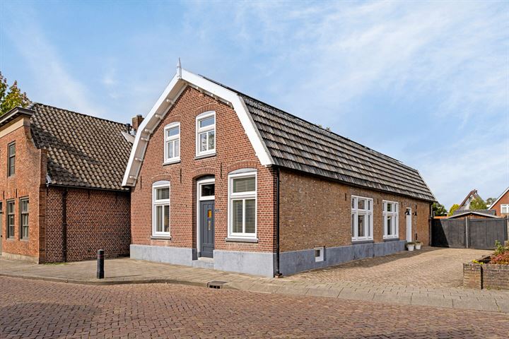 Bekijk foto 76 van Schoolstraat 26