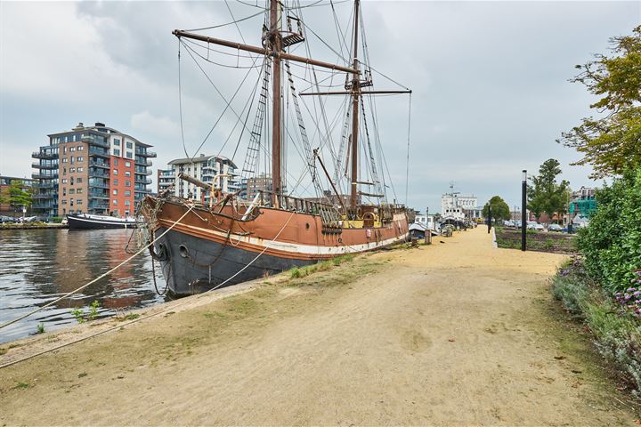 View photo 44 of Stationsstraat 130