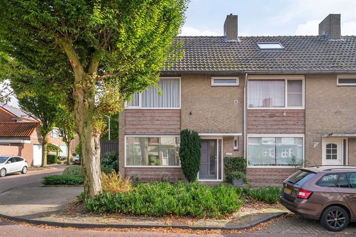 Bekijk foto 2 van Dr. H. Mollerstraat 32