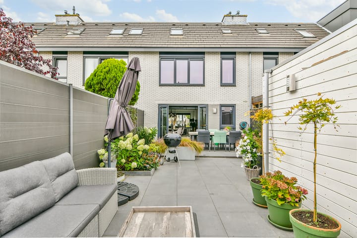 Foto 22 van Reina Prinsen Geerligsdreef 61