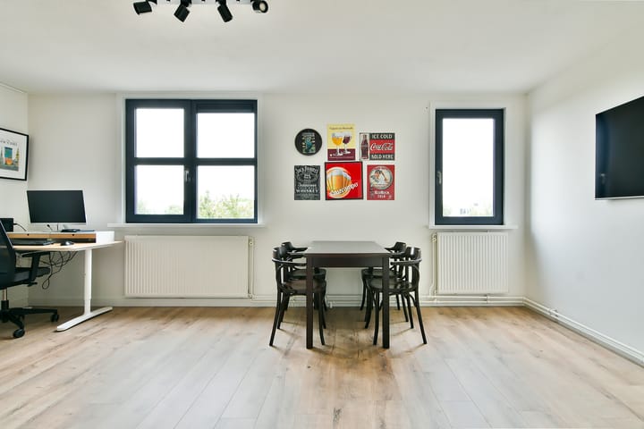 Foto 32 van Reina Prinsen Geerligsdreef 61