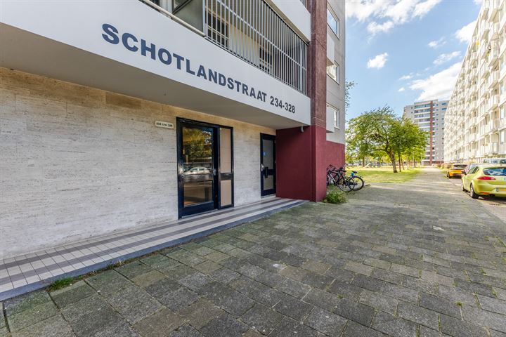 View photo 32 of Schotlandstraat 282