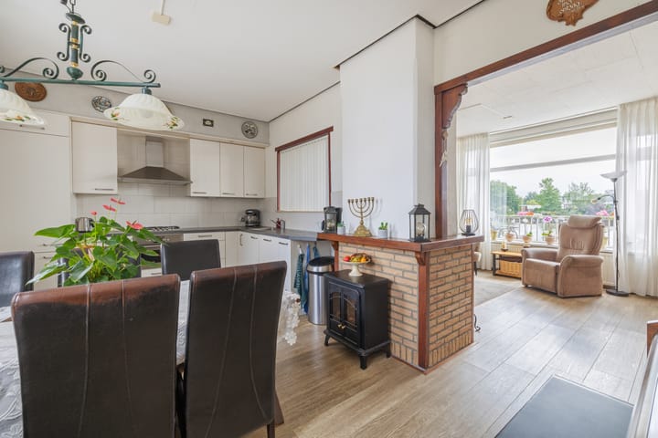 Foto 13 van Dorpsstraat 42