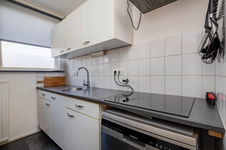 Foto 4 van Woeringenstraat 35