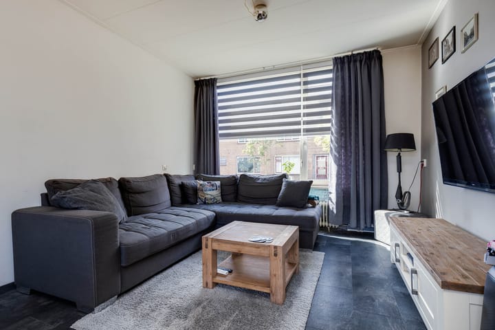 Foto 11 van Woeringenstraat 35