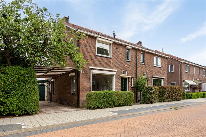 Bekijk foto 30 van IJsselstraat 32