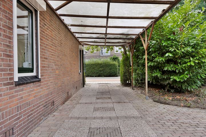 Bekijk foto 36 van IJsselstraat 32