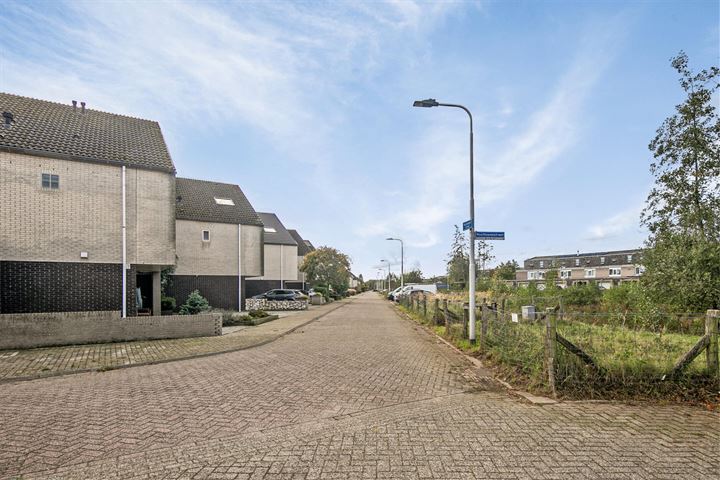 Bekijk foto 3 van Mostheuvelstraat 16