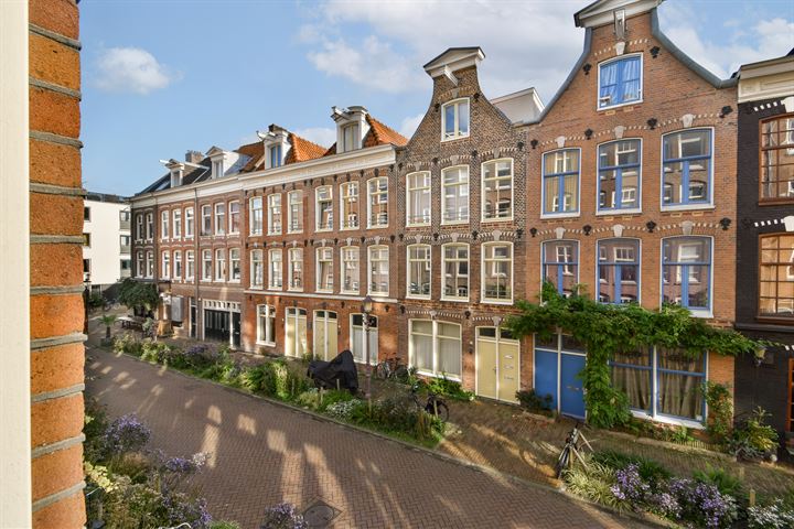 View photo 30 of Schimmelstraat 26-H