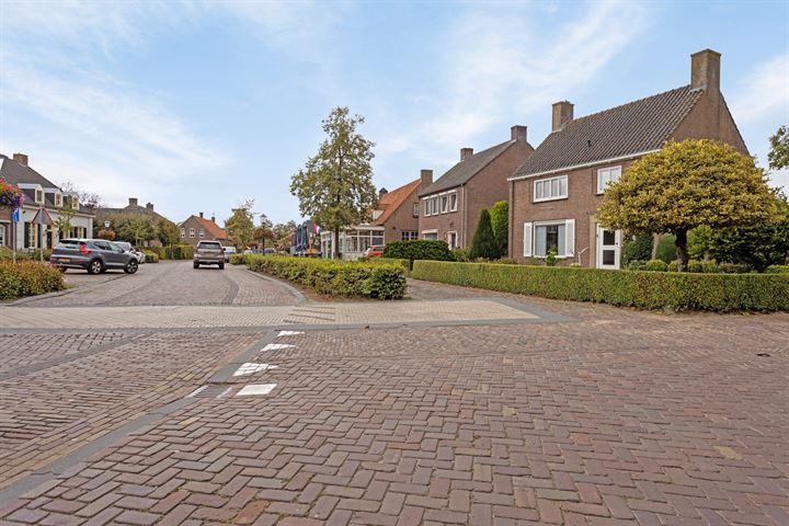 Bekijk foto 51 van Doornboomstraat 11