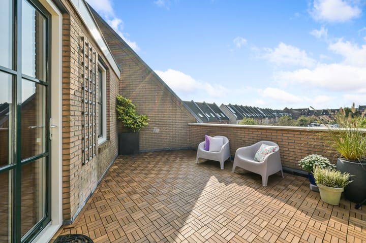 Foto 2 van Schrijverskwartier 63