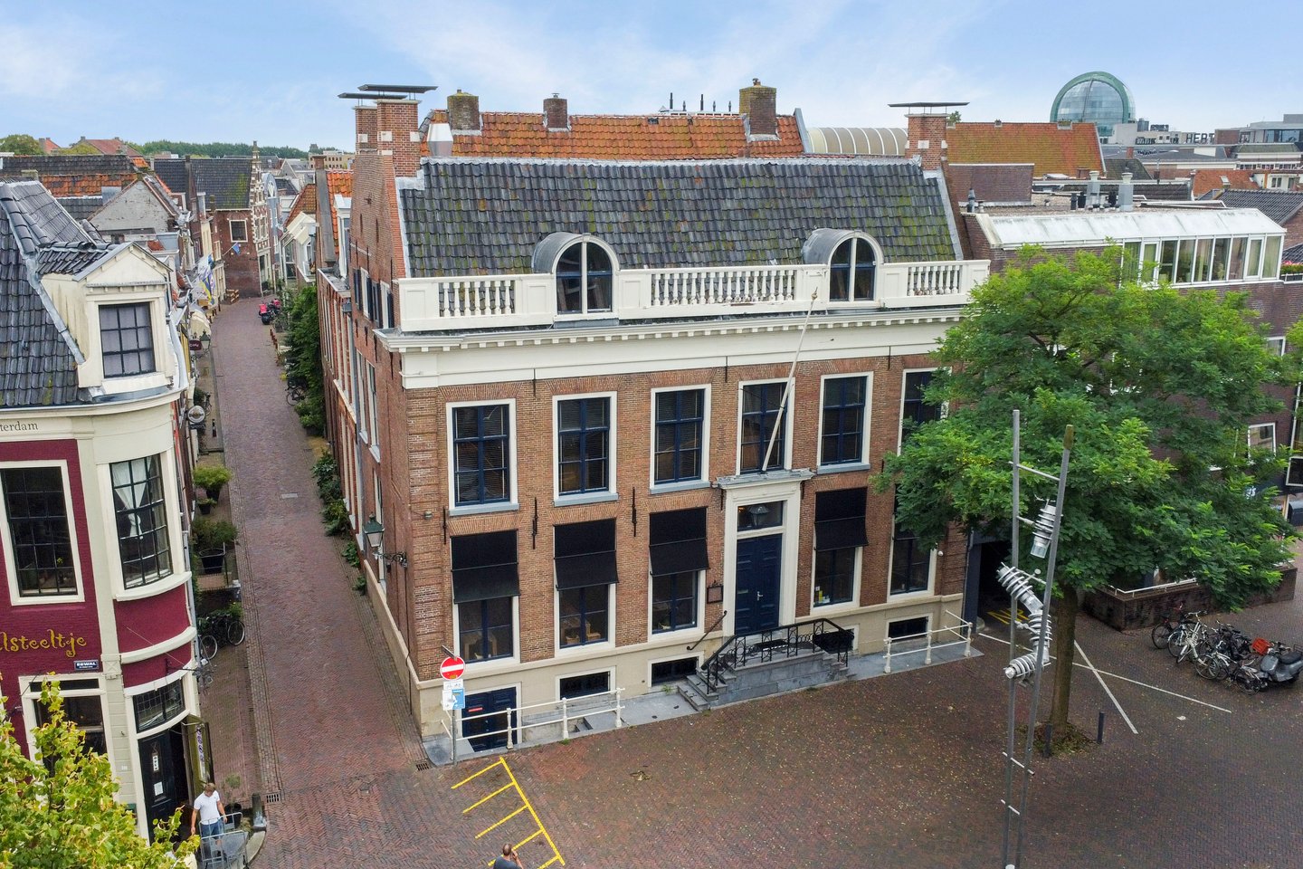 View photo 1 of Gouverneursplein 36