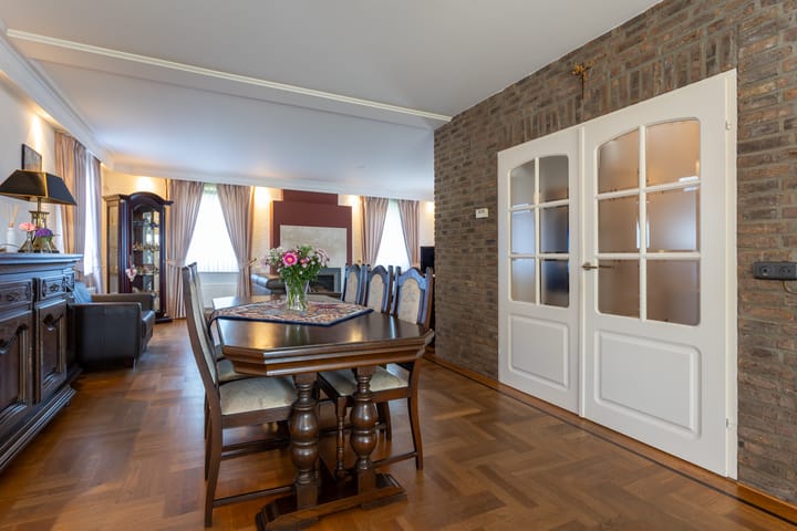 Foto 8 van Julianalaan 8