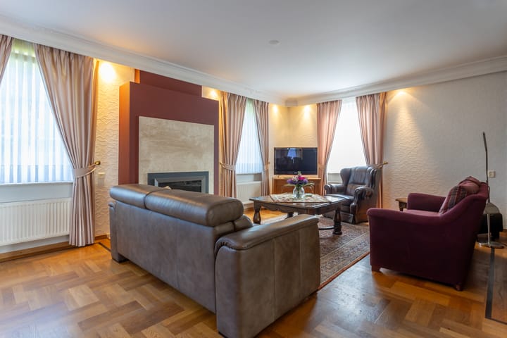 Foto 9 van Julianalaan 8