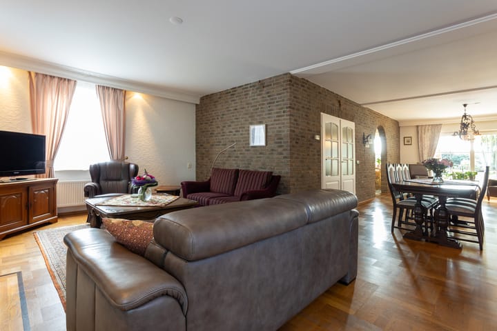 Foto 12 van Julianalaan 8