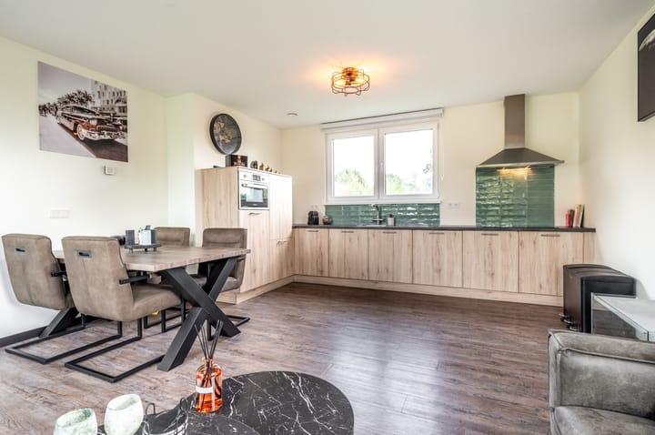 Foto 7 van Auguste Comteweg 151