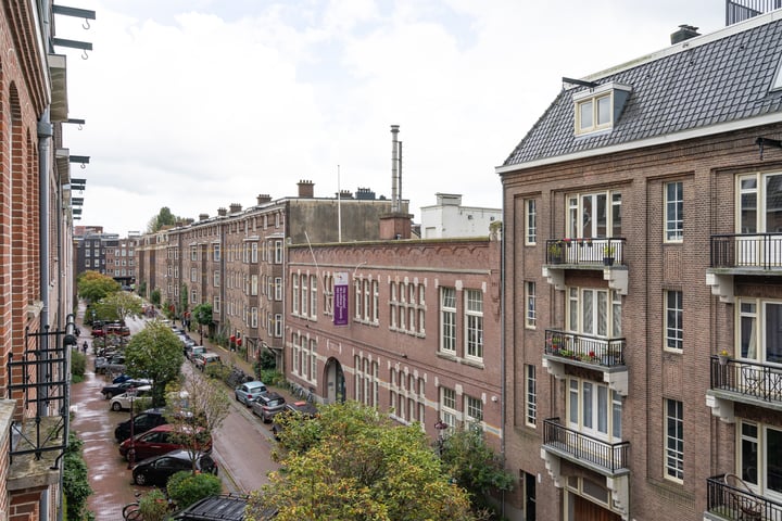 View photo 23 of Balistraat 111-3