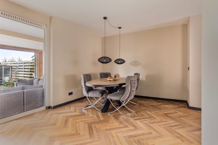 Photo 7 of Burg v Roijenstr Oost 234-A