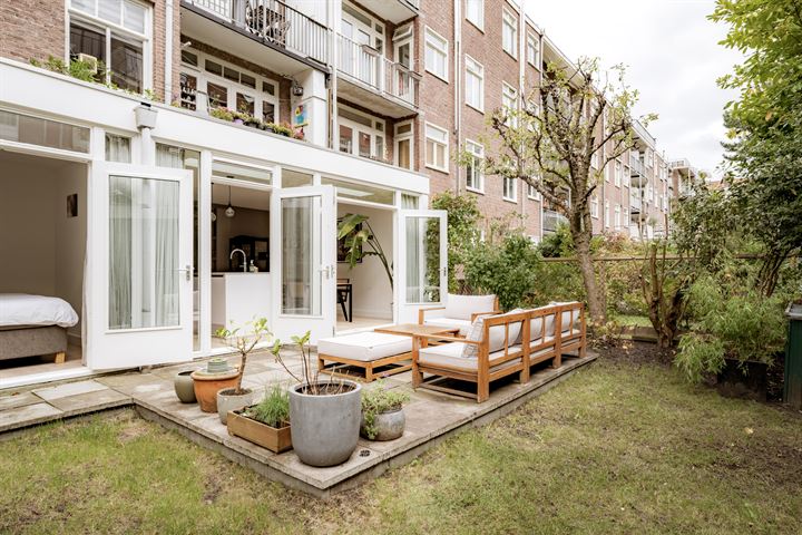 Bekijk foto 15 van Roerstraat 45