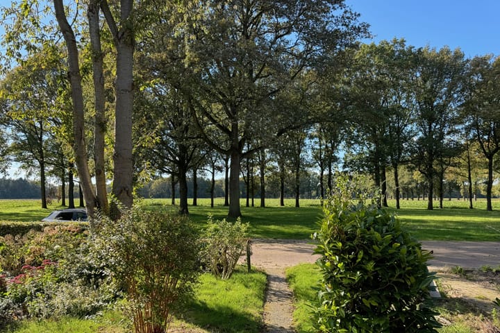 Foto 2 van Valkenlaan 7