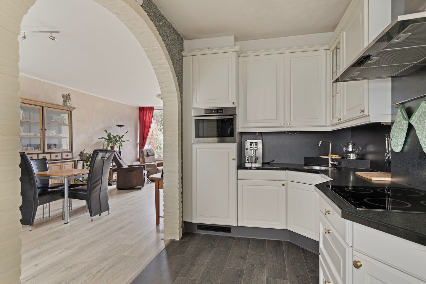 Photo 20 of Zeestraat 120