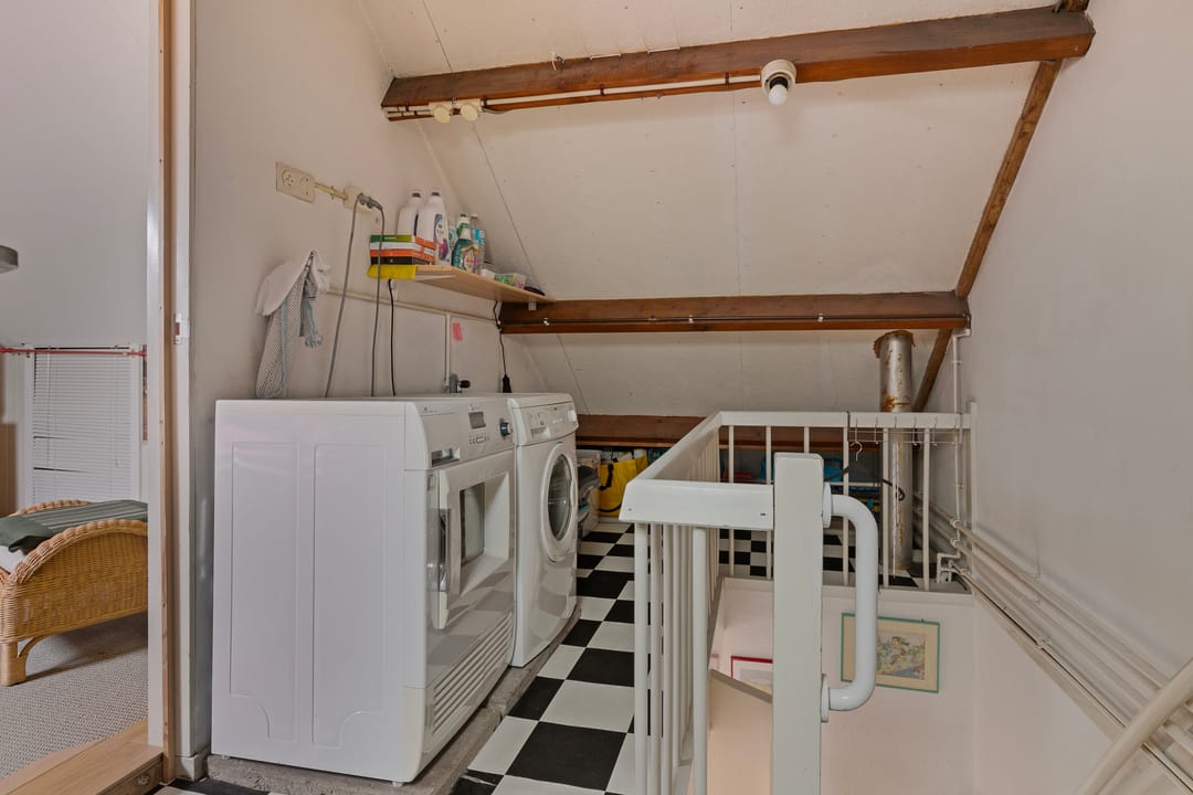 Photo 32 of Zeestraat 120