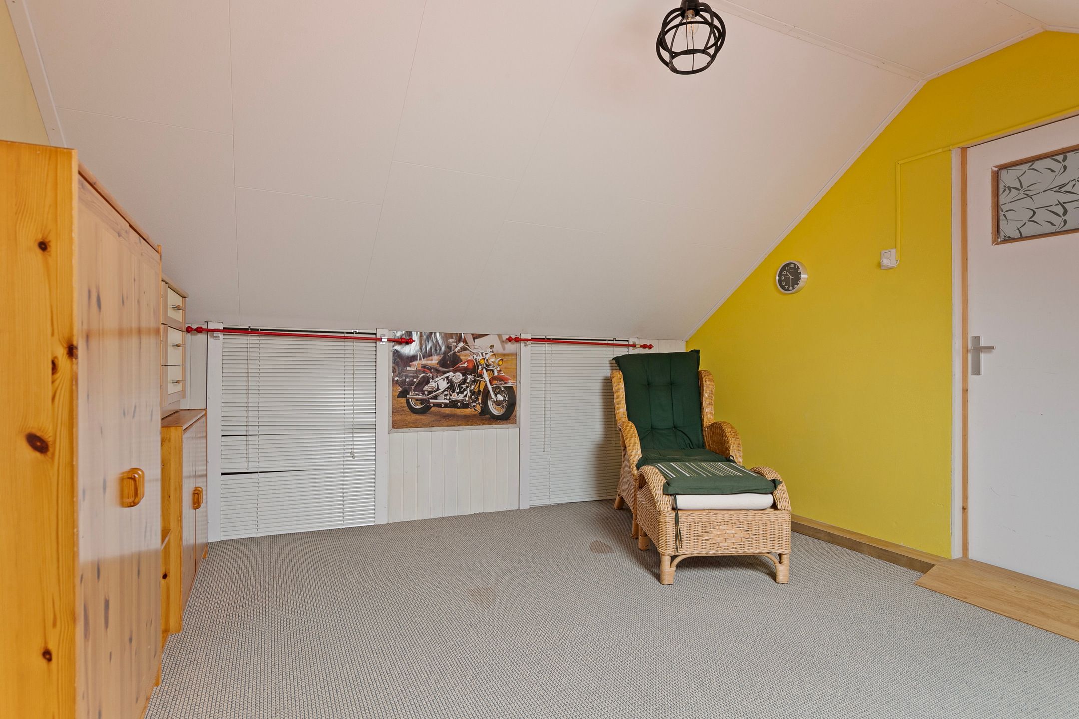 Photo 36 of Zeestraat 120