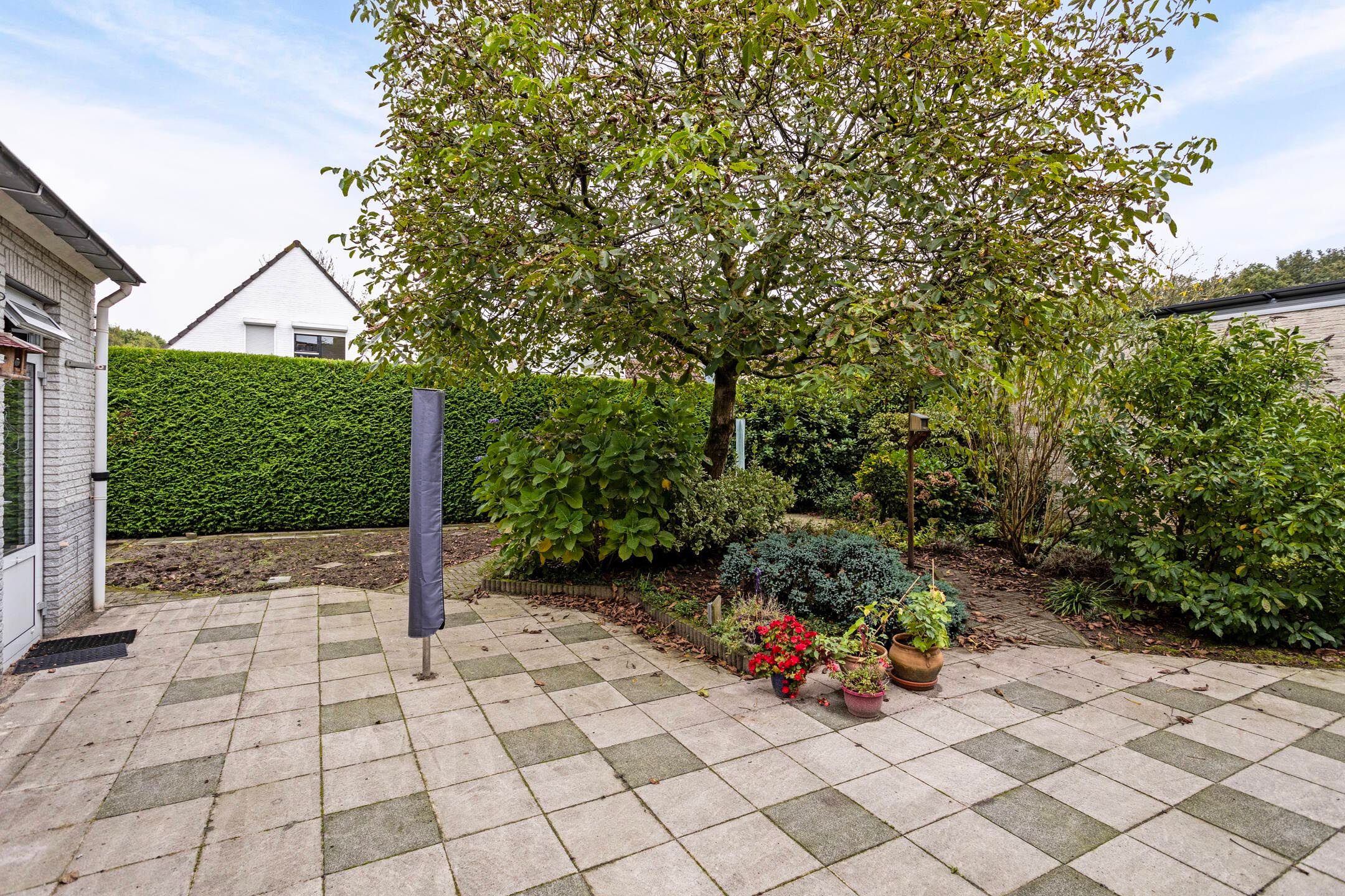 Foto 24 van Aardheuvel 57