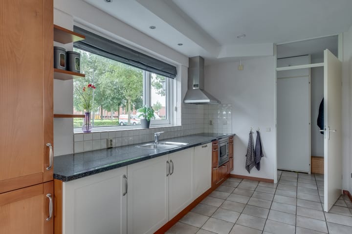 Photo 15 of Cornelis Lelylaan 60