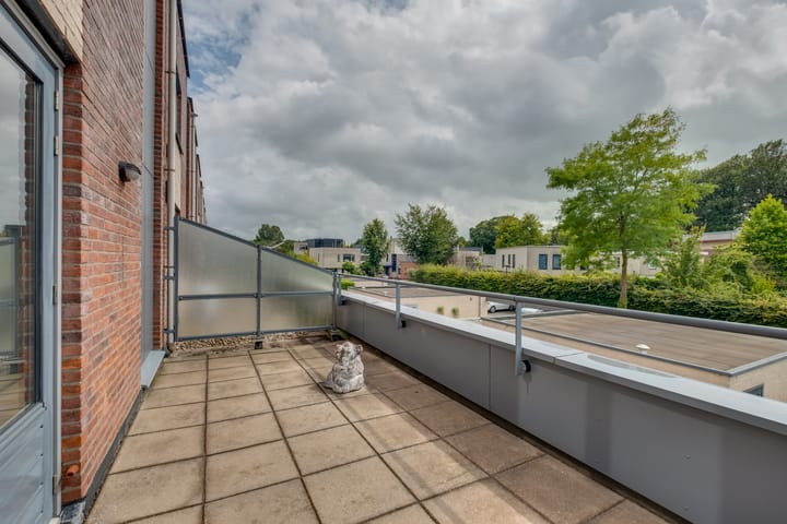 Photo 24 of Cornelis Lelylaan 60