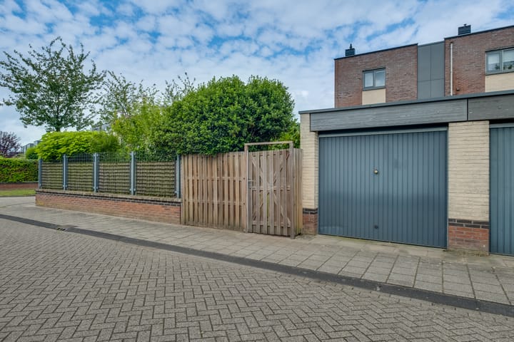 Photo 39 of Cornelis Lelylaan 60