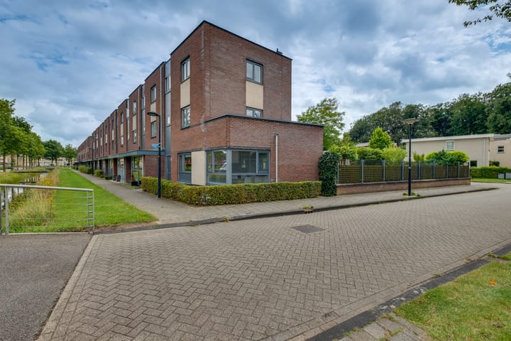 Photo 43 of Cornelis Lelylaan 60